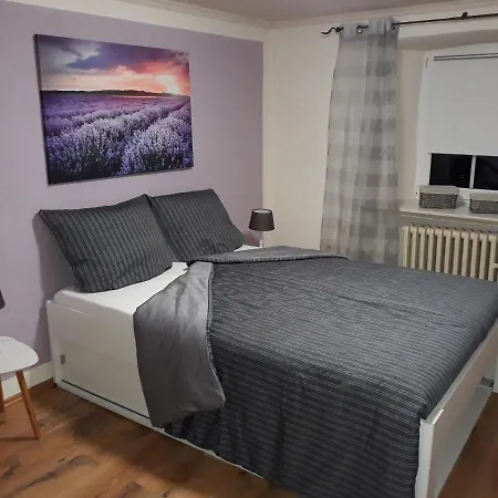 Blue 3 Das Etwas Andere Neu Blue Im Altbau Apartman Berlingen